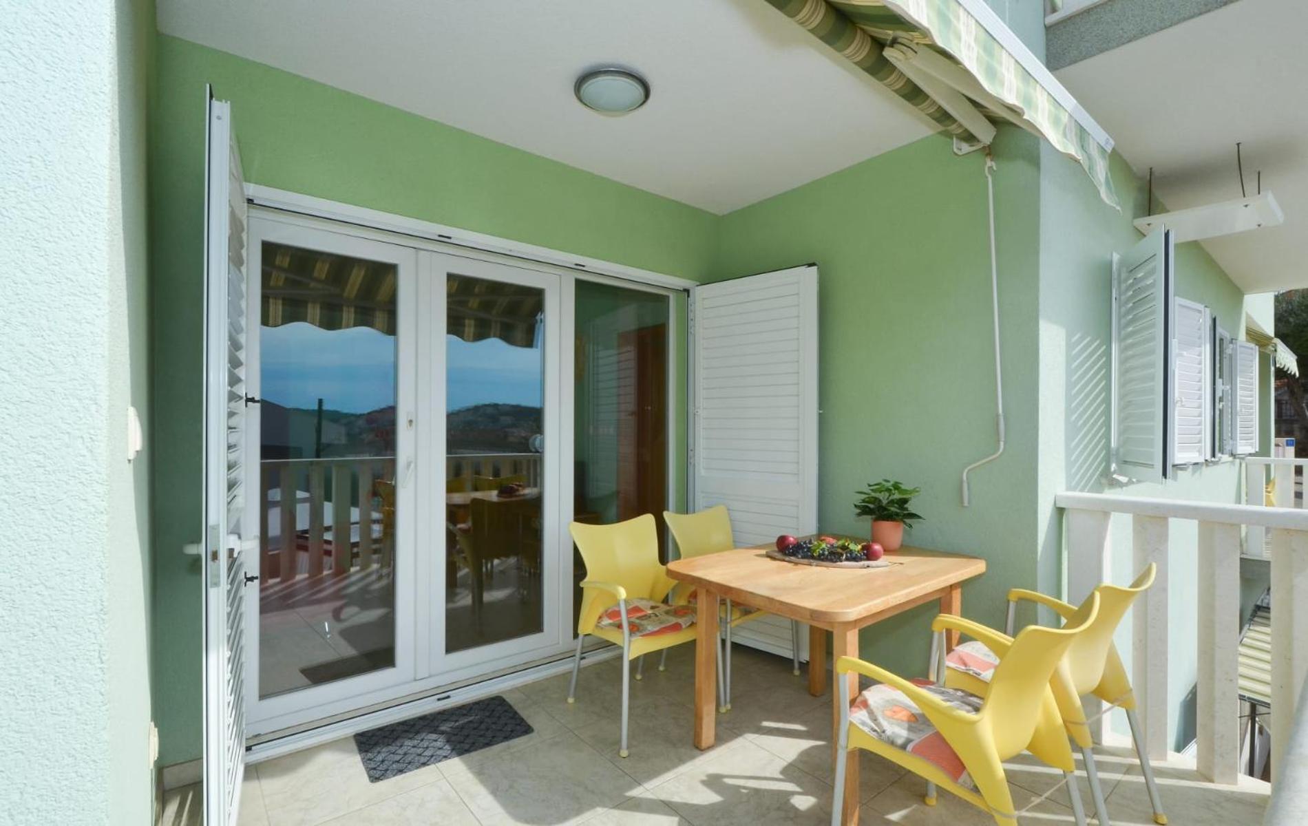 Apartments Santo Trogir - Okrug Gornji Экстерьер фото